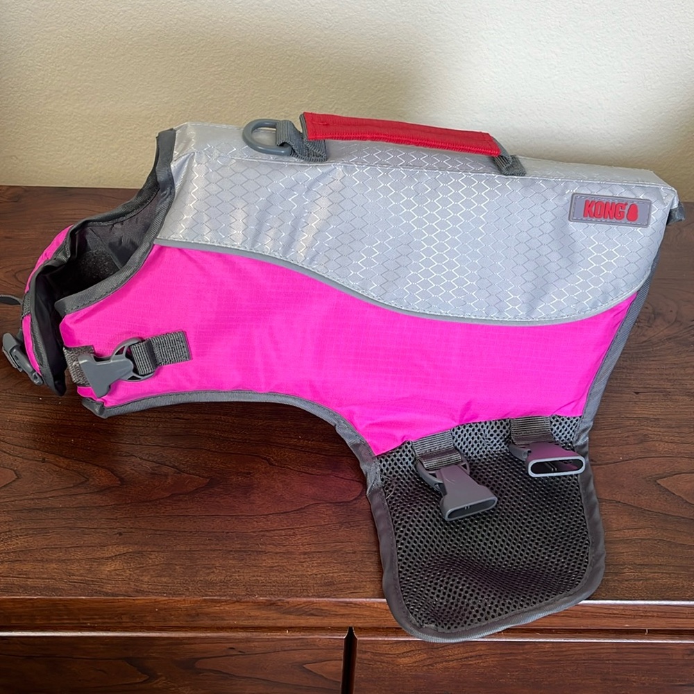 Kong dog Flotation Device